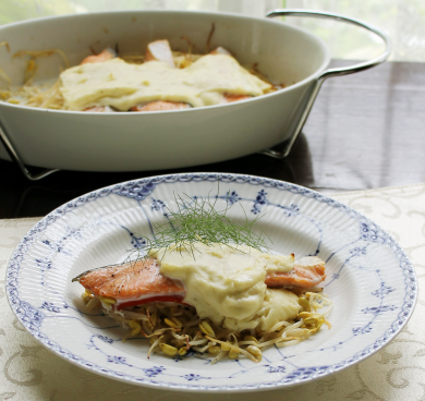 小粒大豆モヤシとダブルサーモンのオーブン焼き